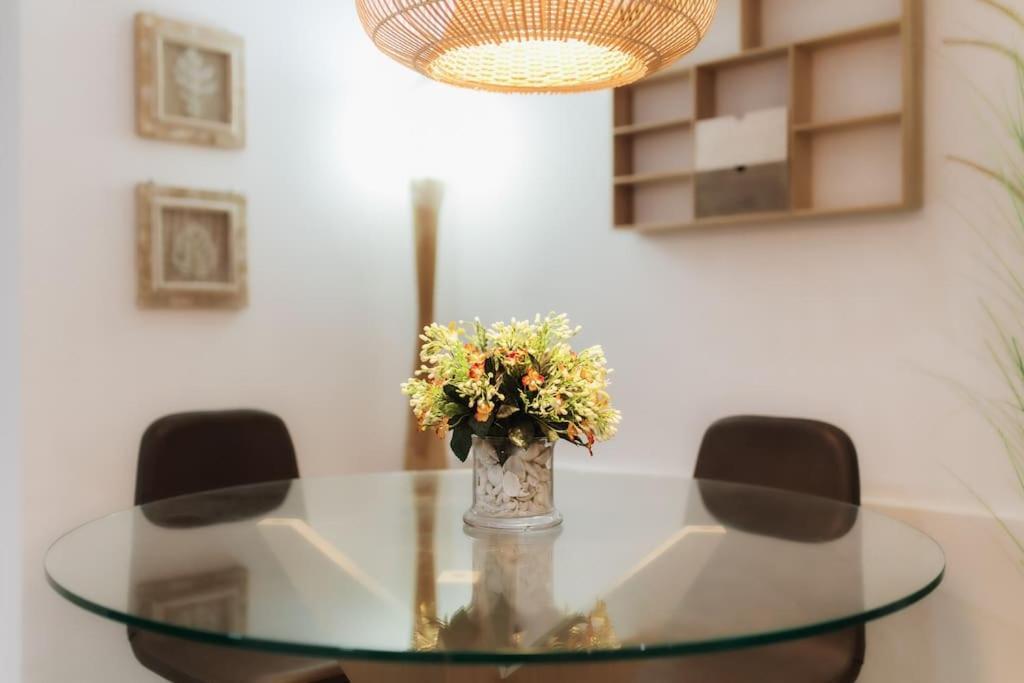 Modern First Line Apartment อัลมูเญการ์ ภายนอก รูปภาพ
